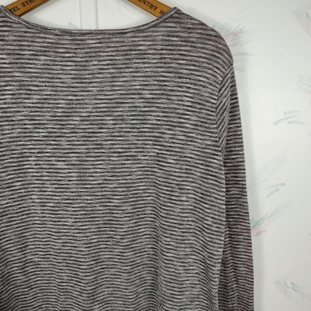 Sunday Gray Striped Knit Top XL - Picture 8 of 9